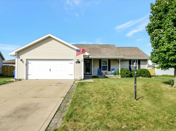 602 Wingstem Dr, Saint Joseph, IL 61873