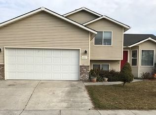 437 E Browning Ave, Hermiston, OR 97838