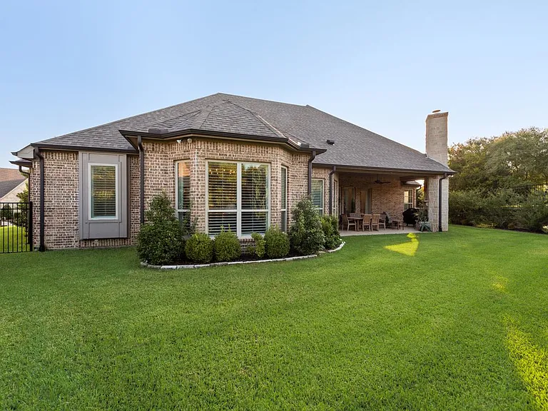 701 Winding Ridge Trl — Photo 3