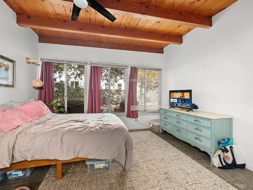 5510 Dorothy Dr