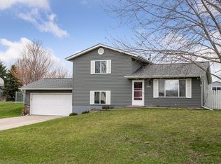 5101 Starling Dr, Monticello, MN 55362