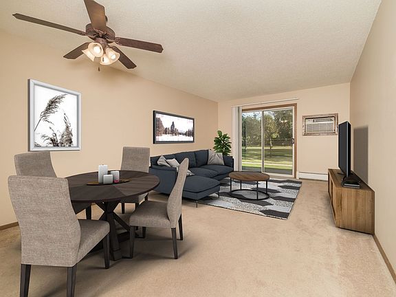 4th image of 900 E 14th St APT 113