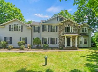 10 Ascot Ln, Sparta, NJ 07871
