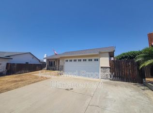 10326 Carreta Ct, Santee, CA 92071