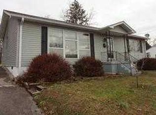 127 E Arrowwood Rd, Oak Ridge, TN 37830