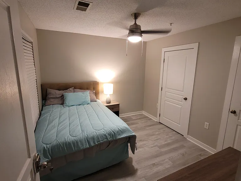 1411 Collegiate Cir #104 — Photo 6