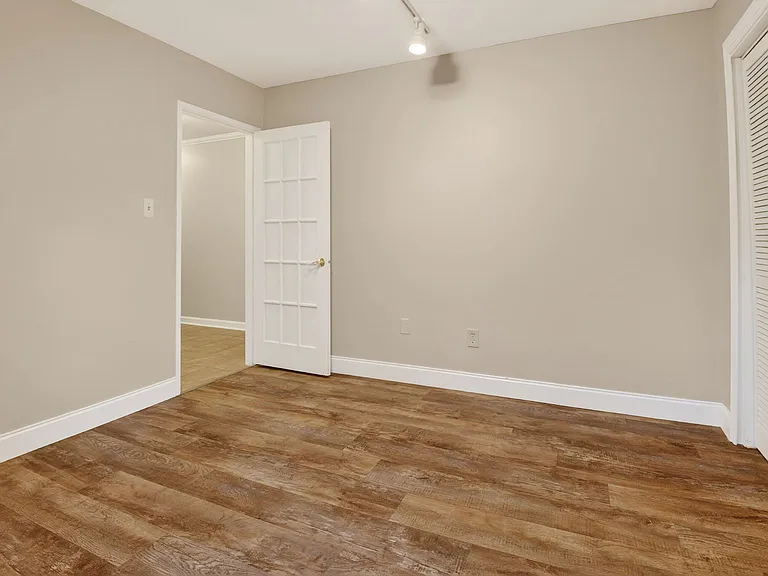 11306 Geddys Ct — Photo 15