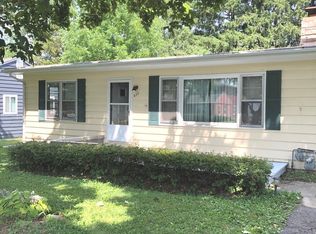 835 4th Ave, Geneva, IL 60134