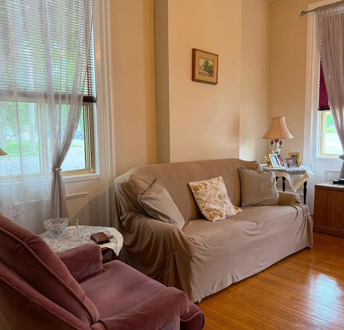 2 bed, $1,600 — Photo 4
