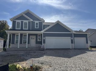 1270 Mamerow Ln W, Oconomowoc, WI 53066