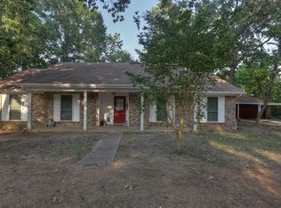 201 Robin Creek Rd, Coldspring, TX 77331