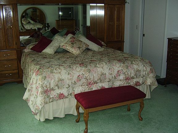 MASTER SUITE