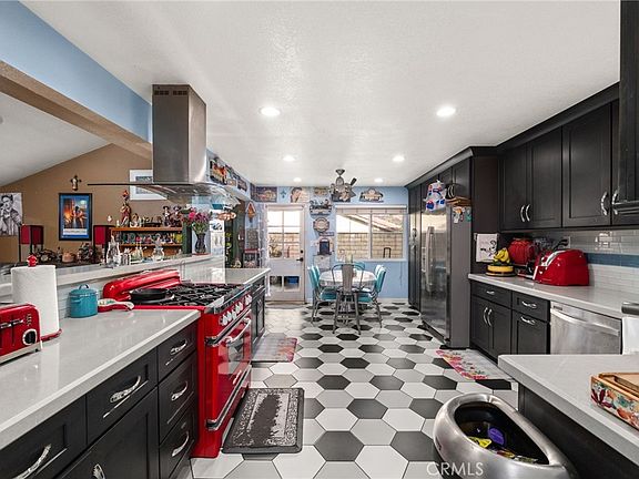 3rd image of 9438 Lomita Dr