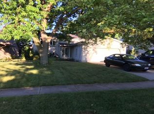 2218 Chalmette Dr, Toledo, OH 43611