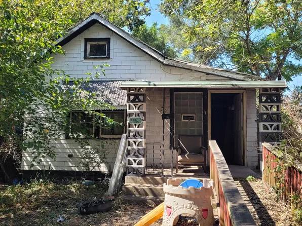 1112 Johnson St, Gary, IN 46407
