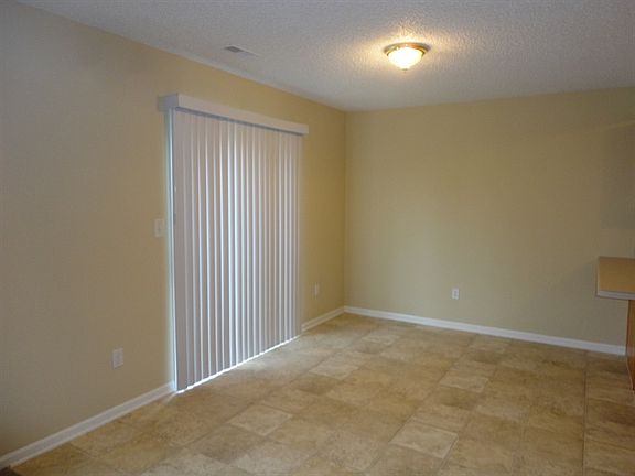 5th image of 7218 Kimble Dr