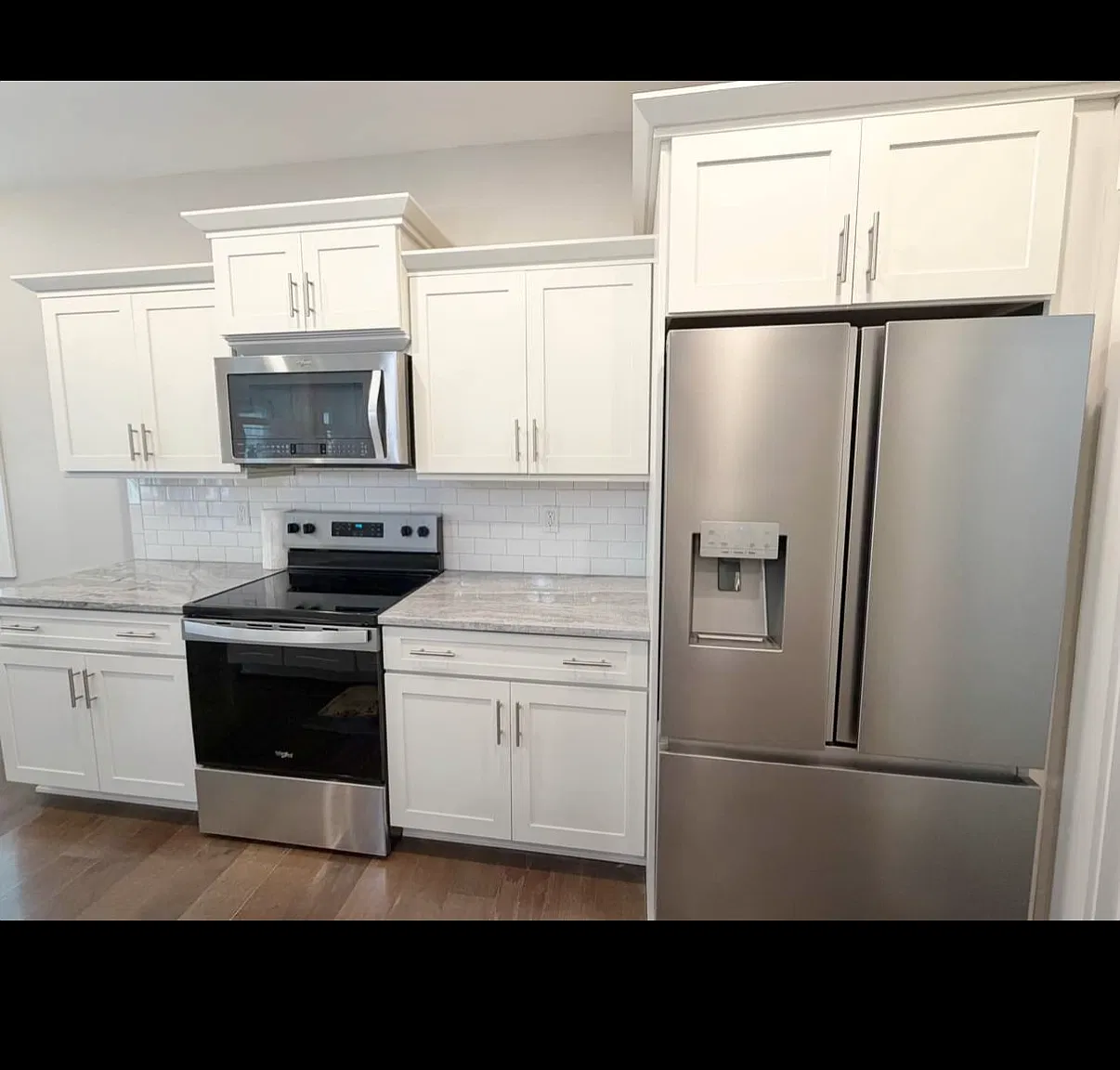 3 bed, 1817 sqft, $2,795 — Photo 2