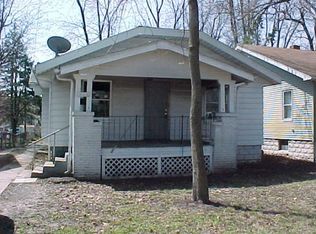 863 W Olive St, Decatur, IL 62526