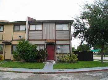 1st image of 864 SW 74th Ave
