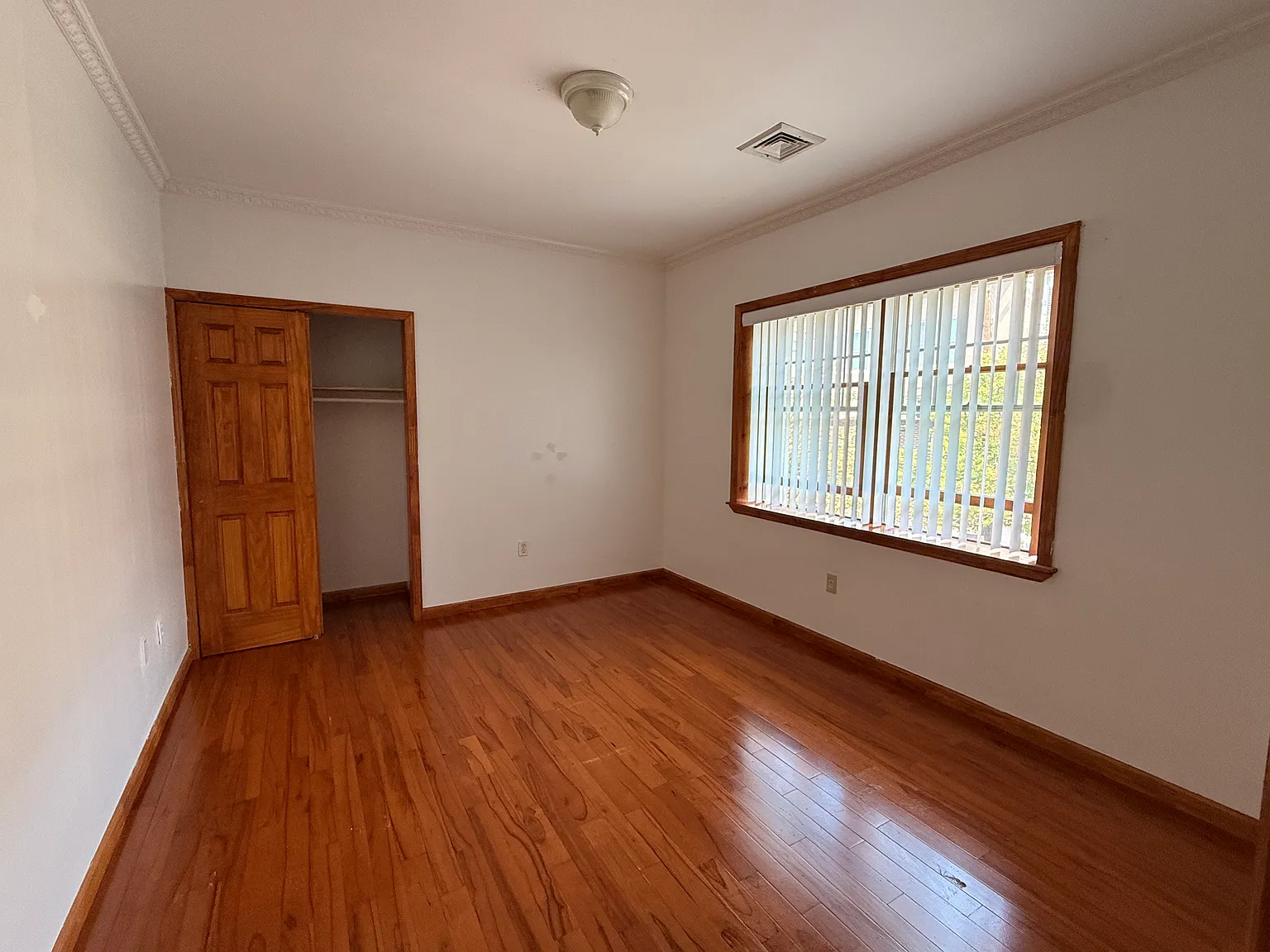 1 bed, 850 sqft, $1,900 — Photo 4