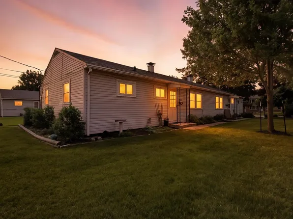 2318 West Howard AVENUE, Milwaukee, WI 53221
