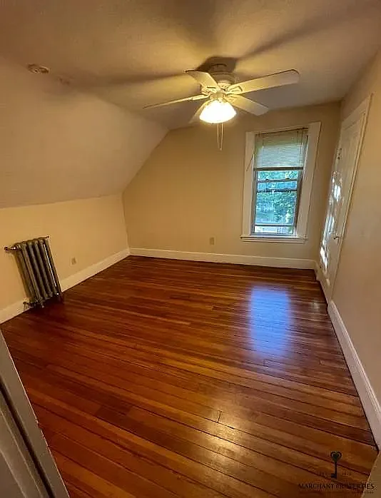 6 bed, $1,050 — Photo 3