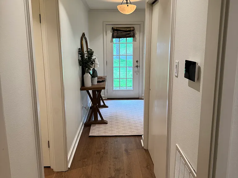 8301 Chatham Dr — Photo 11