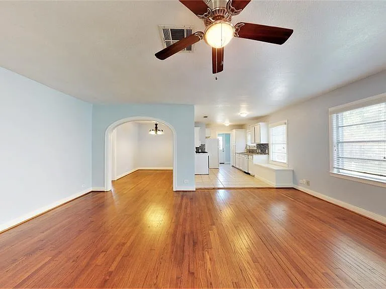919 Dorothy St — Photo 5