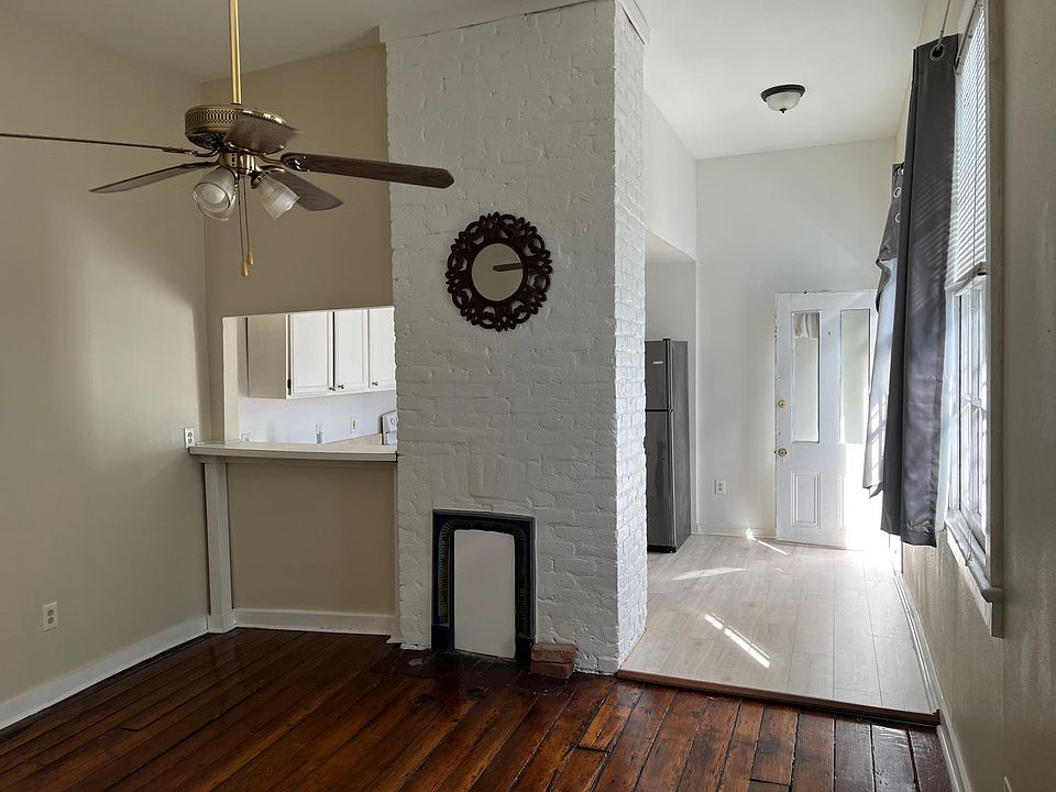 1st image of 1711 2nd St #202