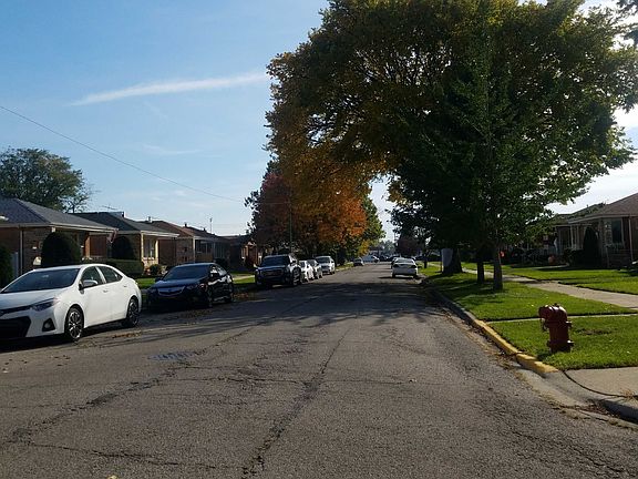 5th image of 8623 S Komensky Ave