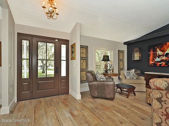 5th image of 475 E Hall Rd