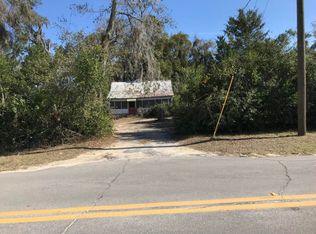 104 S Francis St, Interlachen, FL 32148