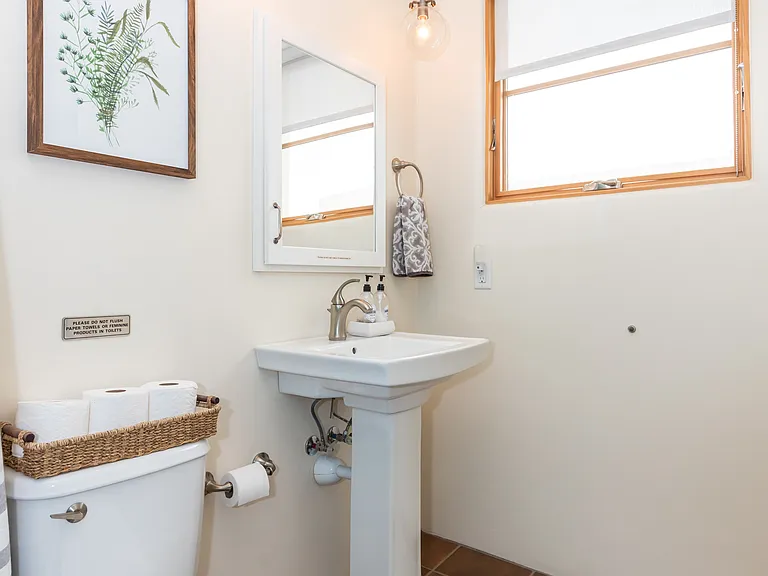 2nd bedroom bathroom