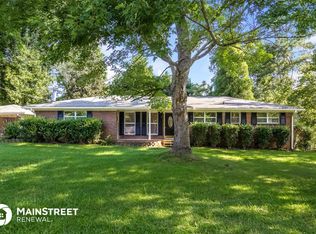 6309 Hillpine Dr, Douglasville, GA 30135