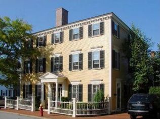 1 Beck St, Newburyport, MA 01950