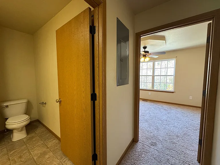 698 Hillside Rd — Photo 20