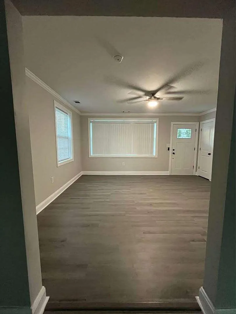 2143 Shrimp St Charleston, SC 29412 — Photo 2