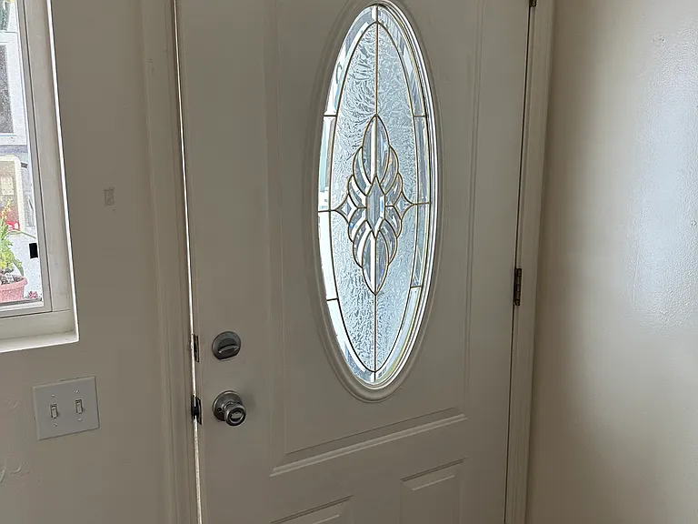 3801 1/2 Riviera Dr — Photo 5