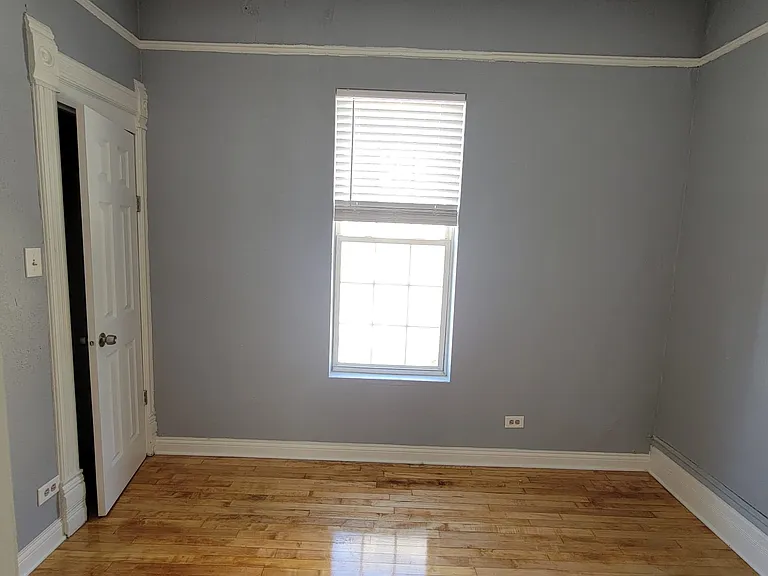 3525 W Dickens Ave #2 — Photo 12