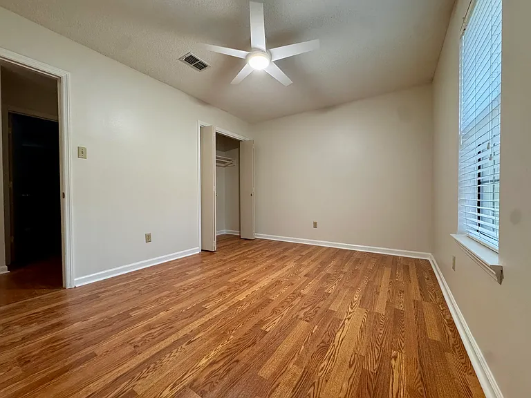 19 Burkwood Dr — Photo 8