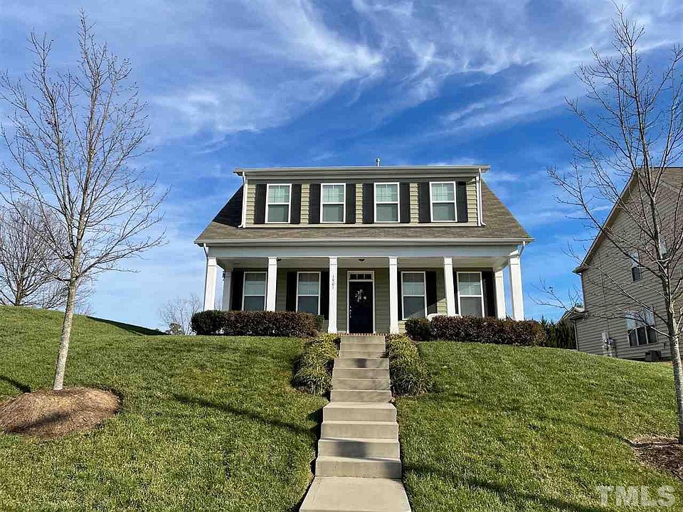 1st image of 1901 Hemlock Hill Dr