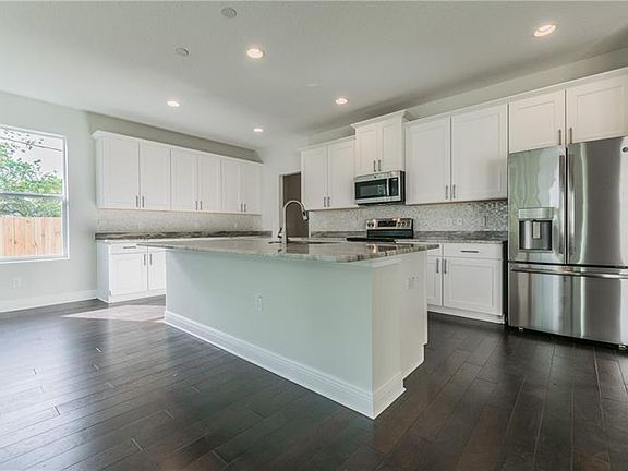 5th image of 6009 S Elkins Ave