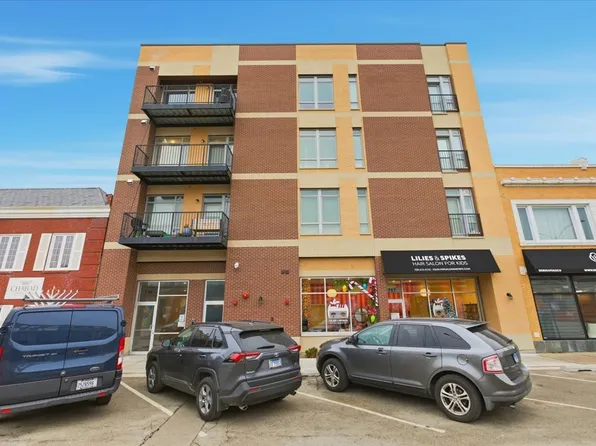 715 South Blvd #301, Oak Park, IL 60302
