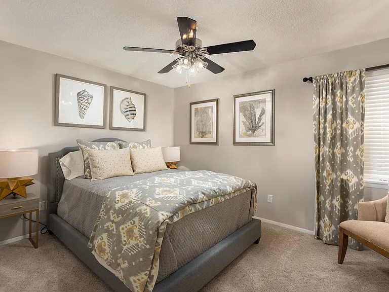 Azure Cove Apartment Homes — Photo 64