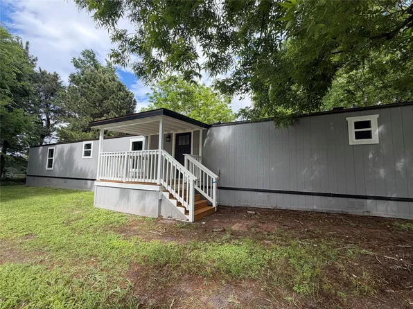 104 Kyle Dr, Huntsville, TX 77320
