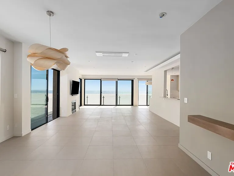 1 Northstar St #101 — Photo 2
