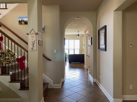 3rd image of 2216 Gilia Dr