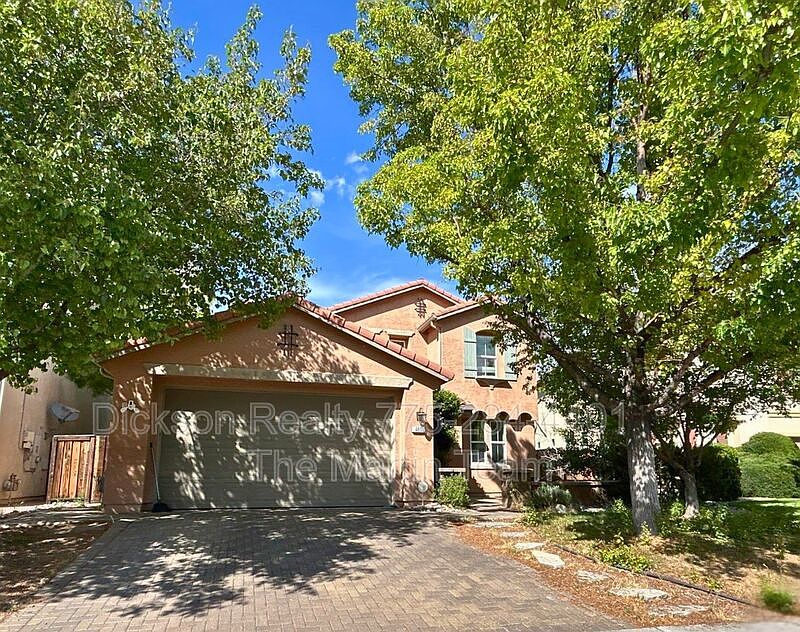 1st image of 465 Stradella Ct