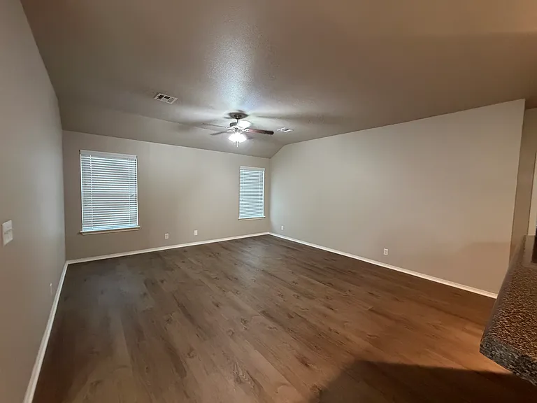 504 S Seminole St — Photo 9