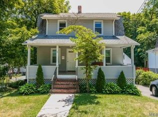 84 Woodbury Rd, Huntington, NY 11743